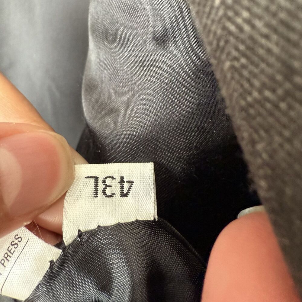 Burberry London 2-Piece Suit‎ 43L 36x40 Gray Pinstriped 100% Wool Made USA - Picture 6 of 16